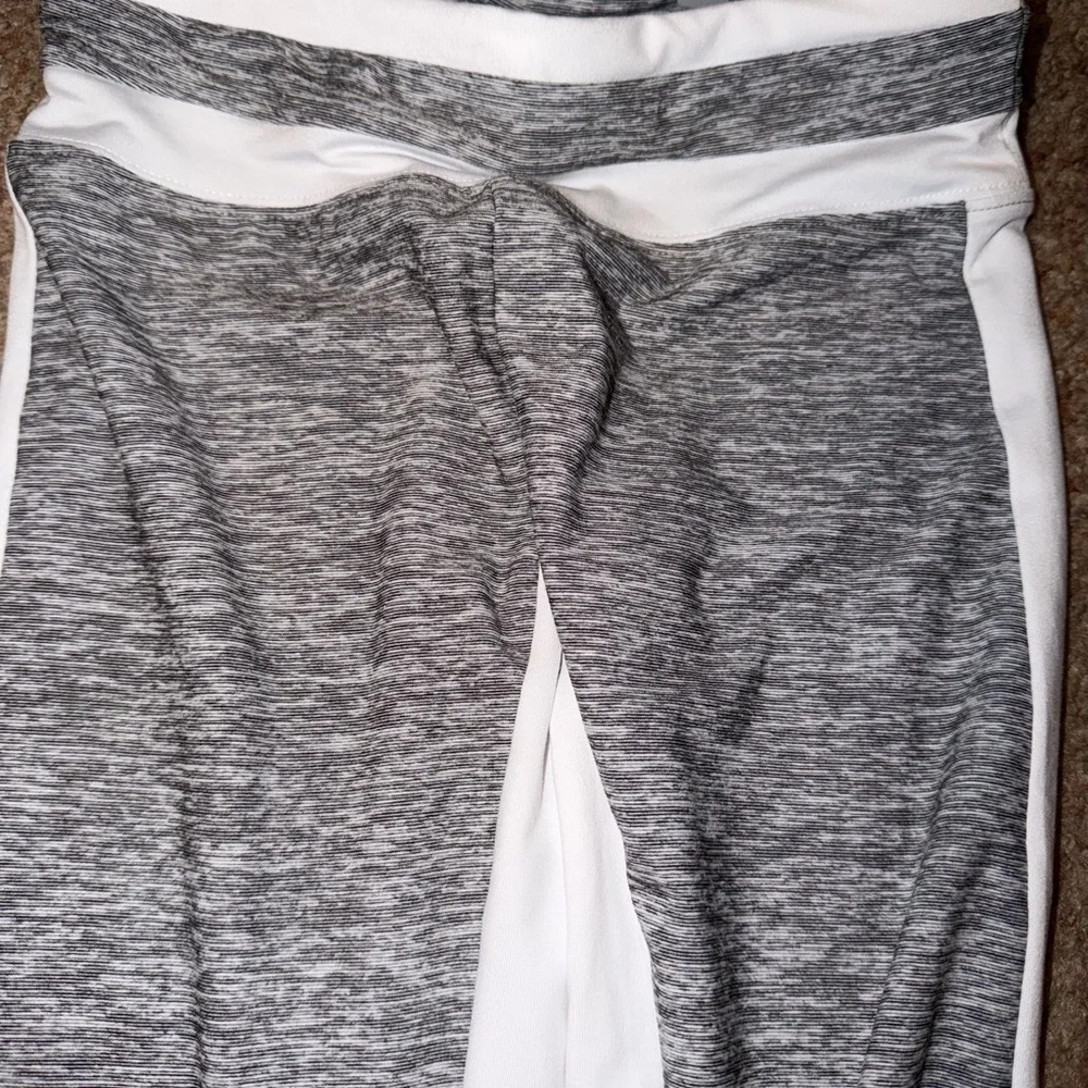 sold - Picture 3 of 6